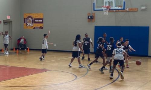 jr cavs playing basketball